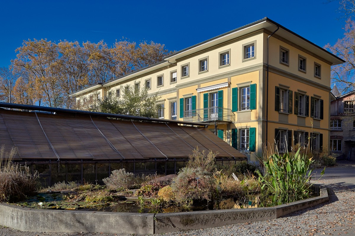 Hauptgebäude nach Sanierung 2015